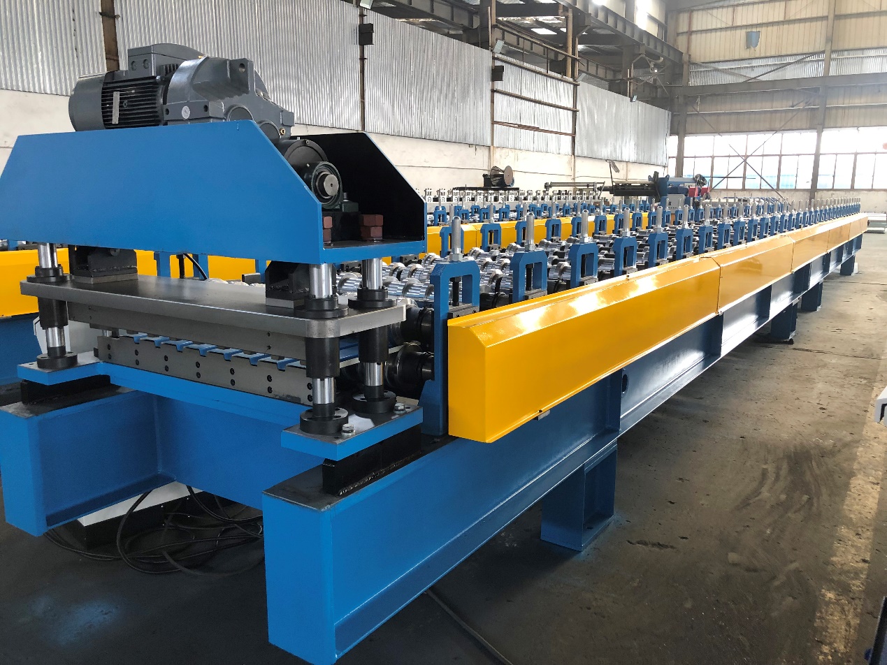 Roll Forming Machine